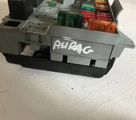 Opel Astra G Fuse box set 885454