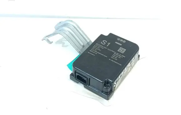 Toyota Sienna XL40 IV Door central lock control unit/module 897B008010 RLVBCGQ200162 340144101