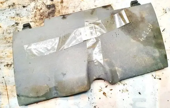 Jeep Grand Cherokee (WK) Glove box