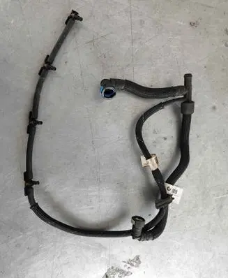 BMW 3 GT F34 Fuel injector supply line/pipe 13538514102 8514102