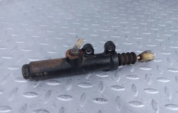 Mercedes-Benz 200 300 W123 Clutch slave cylinder A0012954406 0012954406