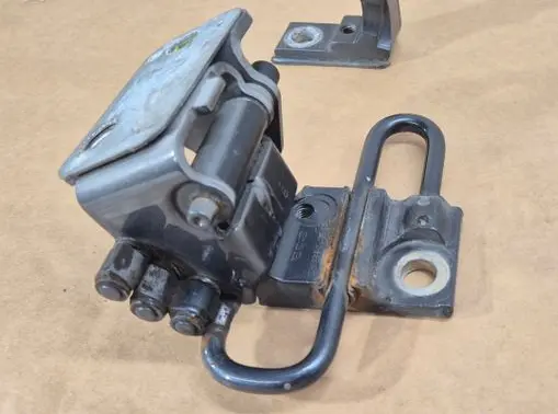 Audi A4 S4 B7 8E 8H Front door hinge set 8E0831412B