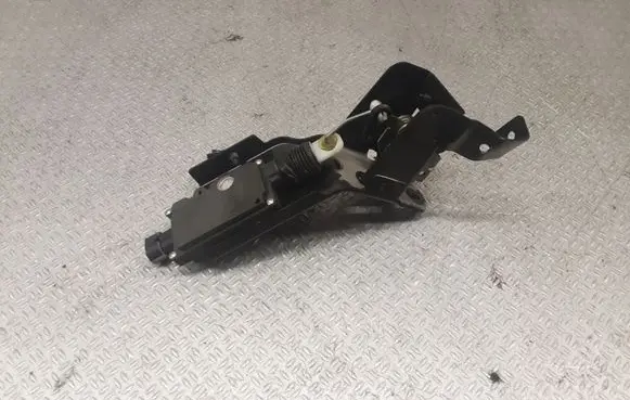 Citroen C5 Tailgate window lock/catch/latch A00177