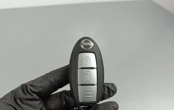 Nissan Qashqai Ignition key/card 