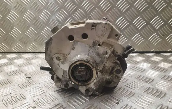 Fuel injection high pressure pump