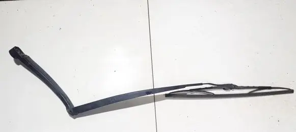 Nissan X-Trail T31 Front wiper blade arm