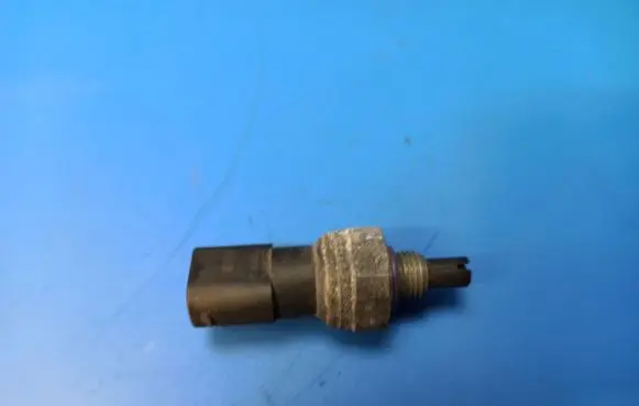 Air conditioning (A/C) pressure sensor