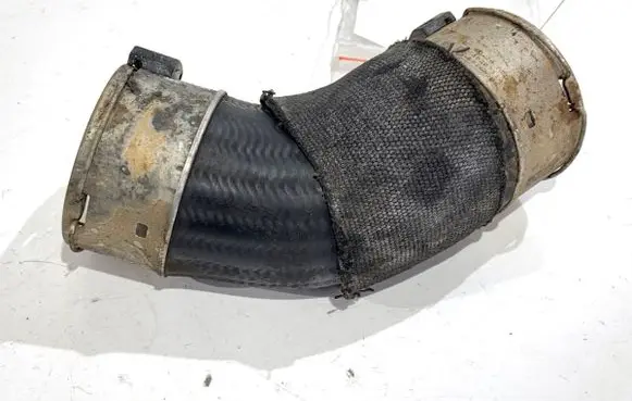 Dacia Duster II Air intake hose/pipe 