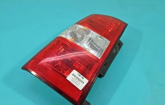 KIA Carnival Rear/tail lights 924-4D1 IMPRK1542186