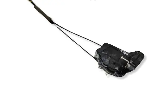 Toyota Prius (XW50) Rear door lock 