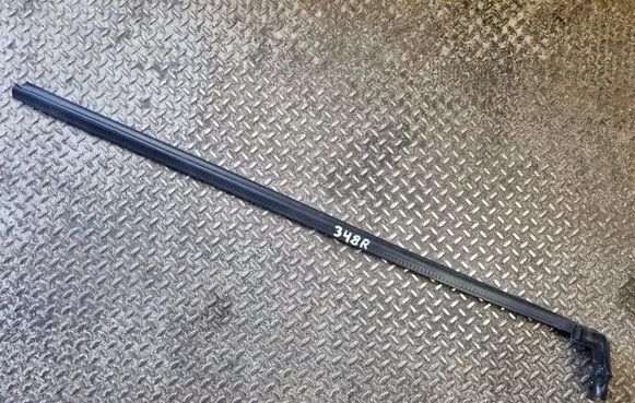 Dodge Challenger Rubber seal front coupe door window 