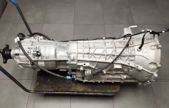 Volkswagen Amarok II Automatic gearbox MB3P7A195DC MB3P7000DA 0XW300035B