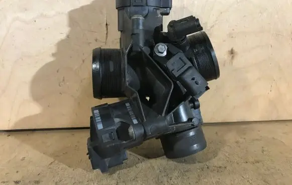 Citroen C5 Throttle valve 25345578