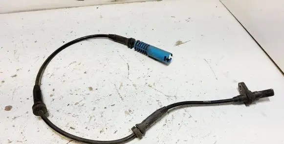 BMW 5 E60 E61 ABS brake wheel speed sensor 6771702 34526771702