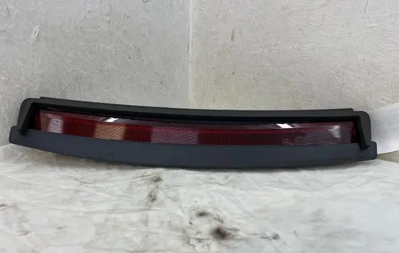 Tesla Model 3 Third/center stoplight 161520200A