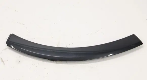 Rear bumper trim bar molding