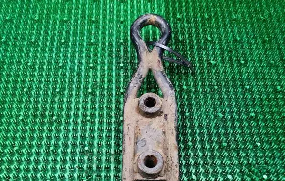 Iveco Daily 35 - 40.10 Towing hook eye 504100369
