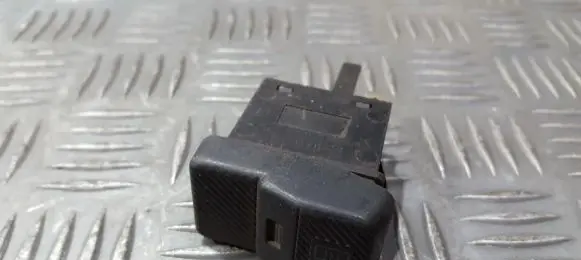 Windscreen/window heater switch