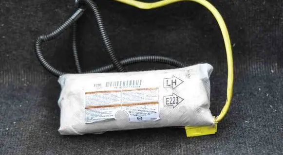 Mazda CX-7 Seat airbag E3B00711339 E22BH21