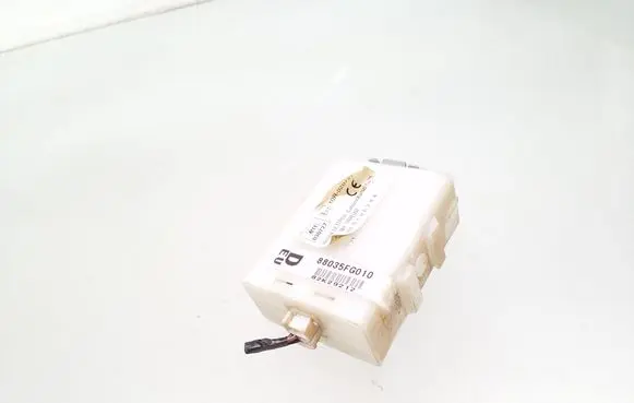 Subaru Forester SH Door central lock control unit/module 88035FG010