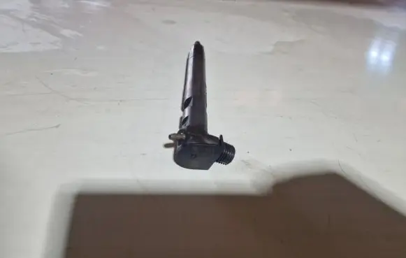 Opel Antara Fuel injector 28264951