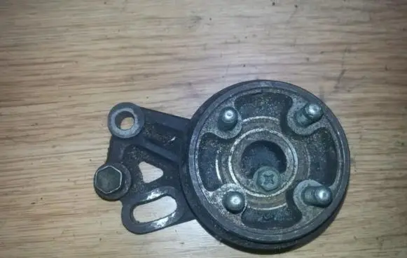 Suzuki Vitara (ET/TA) Generator/alternator belt tensioner