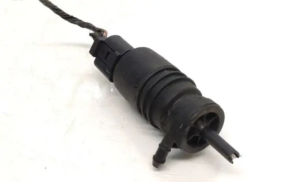 BMW X5 E53 Windscreen/windshield washer pump