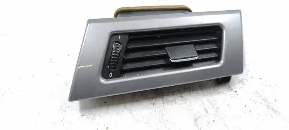 BMW 5 E60 E61 Dashboard side air vent grill/cover trim 05762001