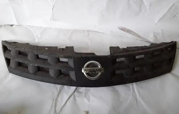 Nissan Murano Z50 Front bumper upper radiator grill 62310CA000