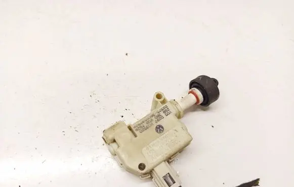 Audi A6 S6 C6 4F Central locking motor 3B0959782A