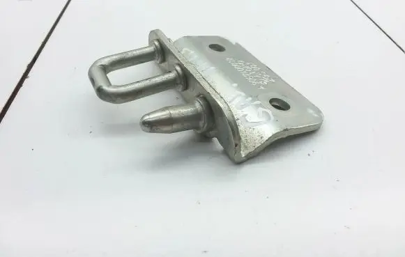 Mercedes-Benz Sprinter W906 Loading door lock loop/hook striker A9067400032 ZGS007