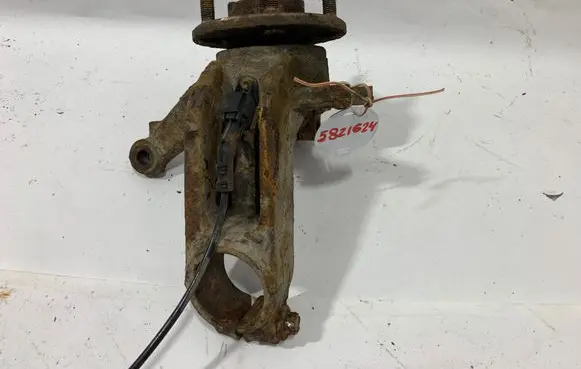 Ford Mondeo Mk III Front wheel hub spindle knuckle 4484601 1S7W3K171AG 4103347