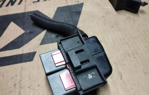 Dodge Caliber Fuse module
