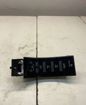 Multifunctional control switch/knob