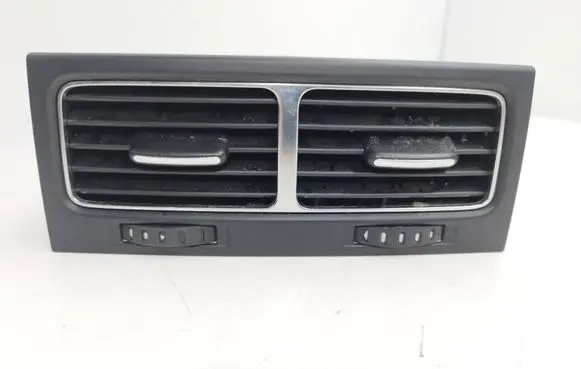 Volkswagen Touareg II Rear air vent grill 7P6819203A