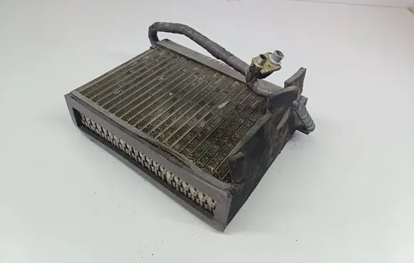 Air conditioning (A/C) radiator (interior)