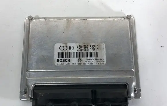 Audi A6 S6 C5 4B Engine control unit/module 4B0907552C 0261204767