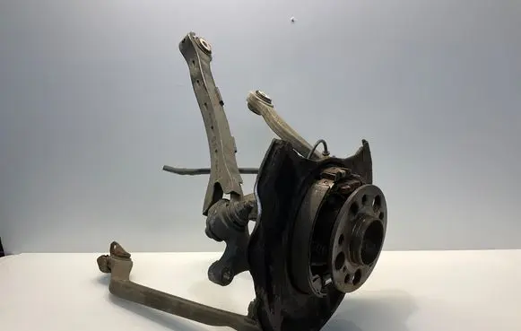 Mercedes-Benz E W211 Rear wheel hub