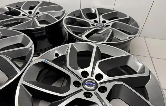 Volvo XC60 R20 alloy rim 
