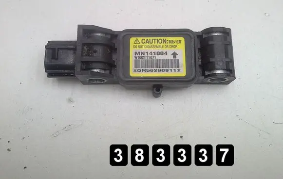 Mitsubishi Grandis Camshaft speed sensor MN141004