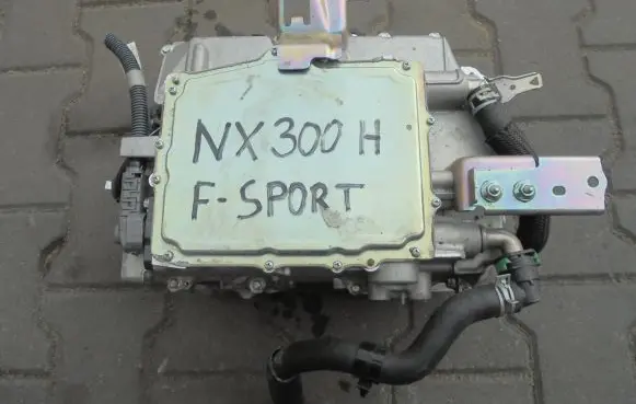 Lexus NX Voltage converter/converter module G92A078010