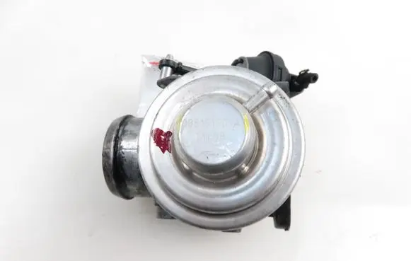 Volkswagen Golf IV EGR valve 038129637 038131501A
