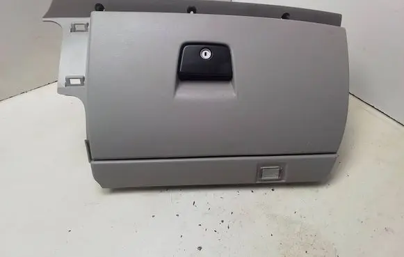 Volvo V50 Glove box 8626141 3865