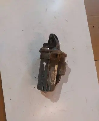 Ford Focus Starter motor 8V2111000BD 31285782