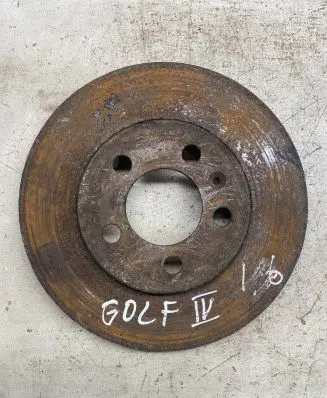 Volkswagen Golf IV Front brake disc