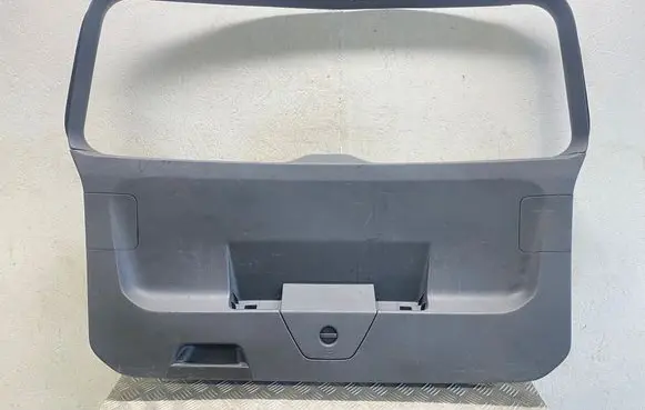 Volkswagen Touran III Tailgate/boot cover trim set 5TA867601C