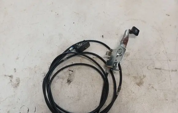 Suzuki Swift I Fuel cap release pull handle 