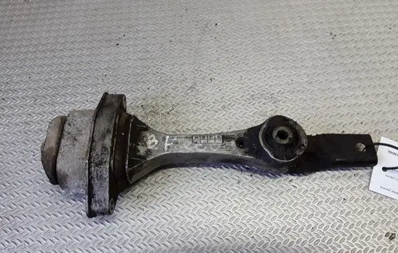 Skoda Octavia Mk1 (1U) Gearbox mount 1J0199851