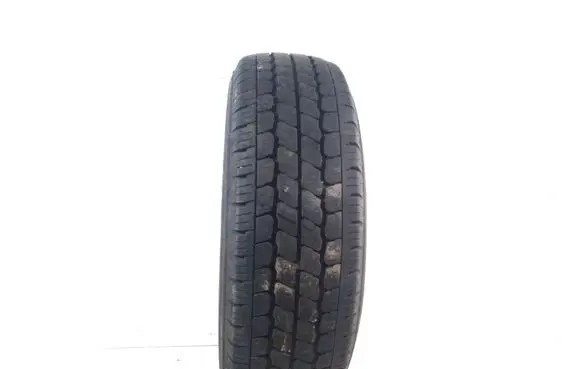 Mercedes-Benz Vito Viano W639 R15 summer tire 