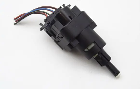 Volkswagen Polo IV 9N3 Brake pedal sensor switch 6Q0945511